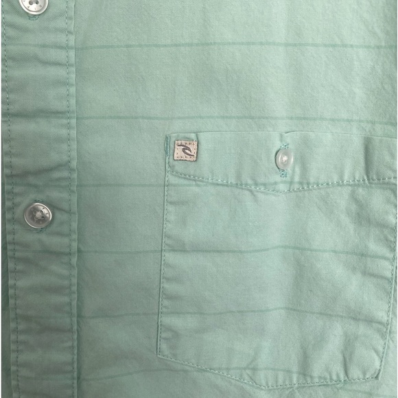 Mens Ripcurl button down size S - Picture 3 of 5